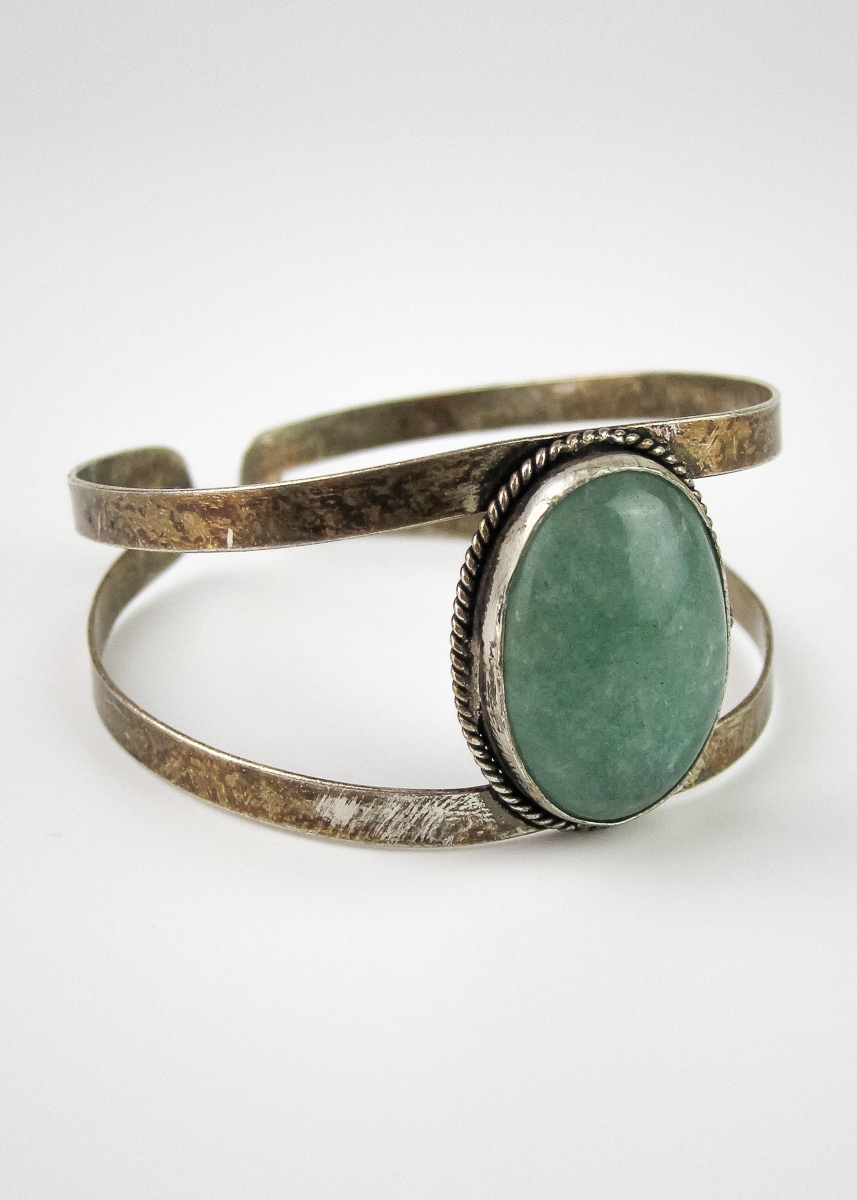 Fairtrade Armband Indien Handgemacht mit grünem Stein